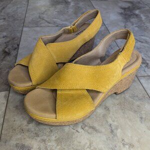 Clarks 'Giselle Cove' Wedges (women's 9.5)
